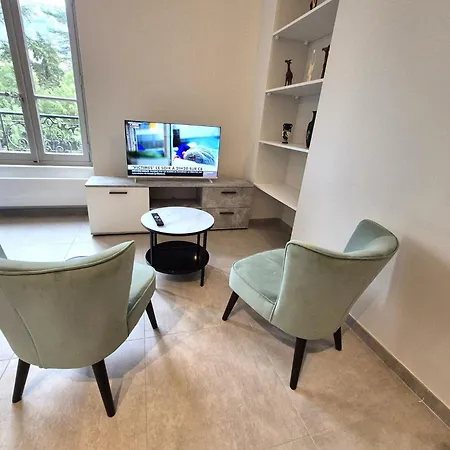 Lägenhet Le Bernascon - Cosy Proche D'un Agreable Parc 